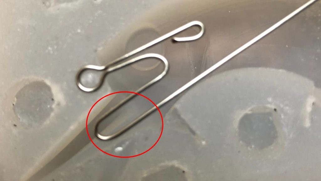 シリコン型とｕｖレジンを使って 市販ルアーのようなカッコいいリップを作る One Fish